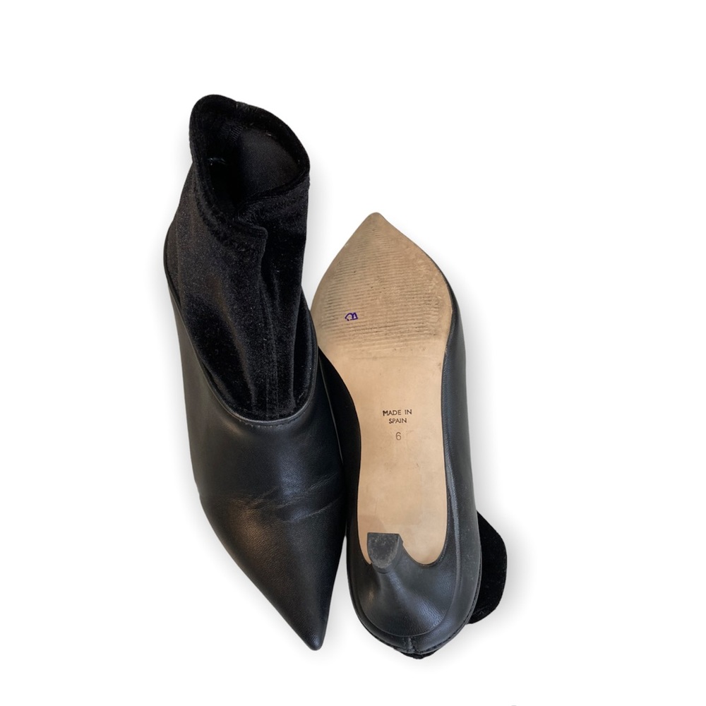 Intentionally Blank Women’s Black Leather Velvet Tizo Booties - Picture 8 of 11